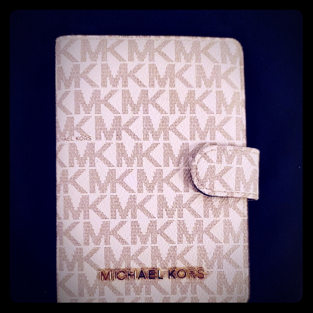 Micheal Kors Wallet